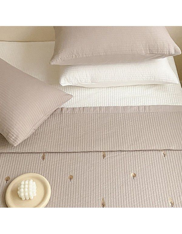 Ins style Korean bear embroidered cotton blanket cover pure cotton bed cover three piece set sandwiched cotton bed sheet four seasons quilted thin quilt 