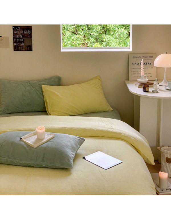 Little Red Book blogger recommends solid color mixed with milk wool four piece thick warm quilt cover coral wool bedspread ins