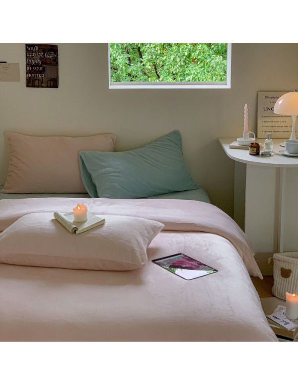 Little Red Book blogger recommends solid color mixed with milk wool four piece thick warm quilt cover coral wool bedspread ins