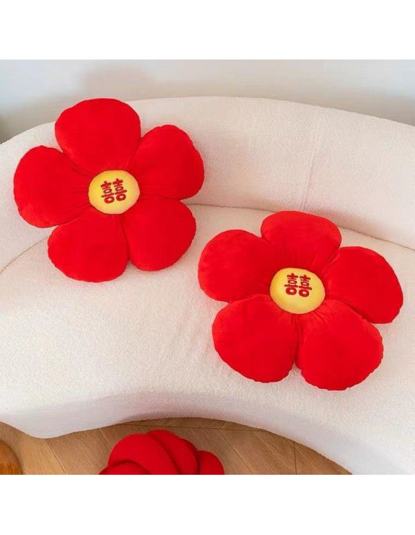 Wedding Room Decoration Little Red Flower Wedding Plush Happy Character Pillow A Pair of Creative Couples in the Wedding Room Bed Pillow New