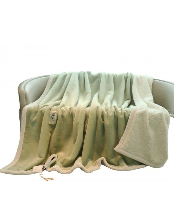 UGG Blanket Double sided velvet blanket Solid color blanket Double layer thickened warm blanket Lamb wool blanket Winter blanket