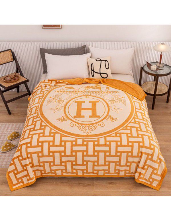 Double layer thickened warm cloud blanket European blanket AB Farai velvet ferret velvet crystal velvet air conditioning blanket wholesale