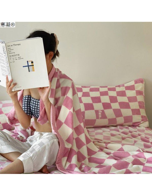 Noon nap blanket ins retro checkerboard milk wool blanket warm in winter thickened leisure sofa blanket