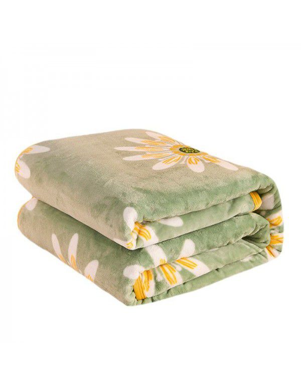 Small blanket coral blanket quilt single towel quilt thickened flannel cover blanket plush bed sheet nap blanket.