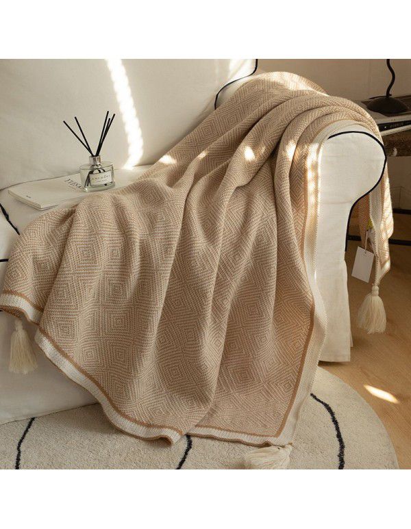 Knitted blankets, air conditioning blankets, towels, quilts, summer dormitories, children's siesta, office, siesta, blankets, sofas, blankets