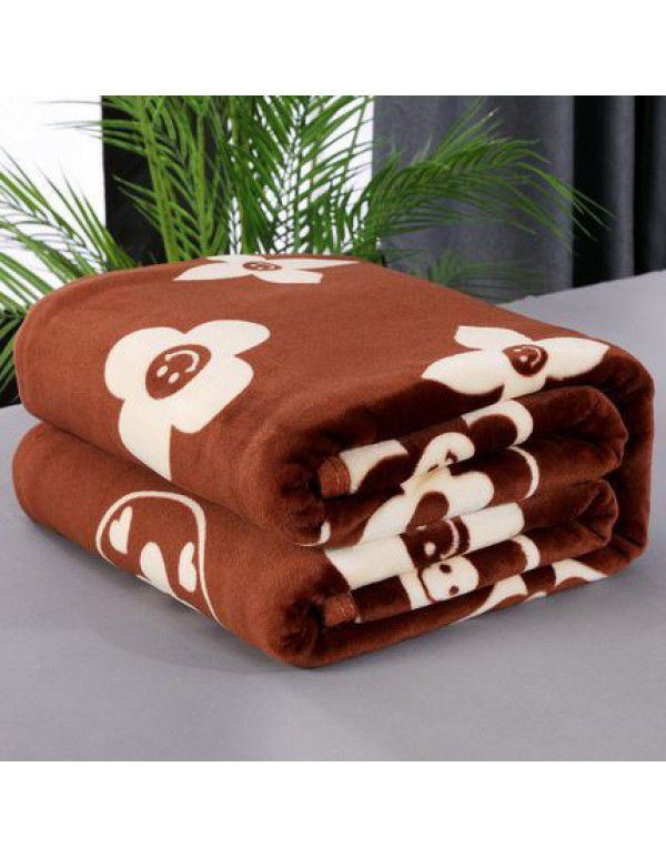 Small blanket coral blanket quilt single towel quilt thickened flannel cover blanket plush bed sheet nap blanket.