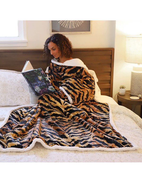 Autumn and winter 2022 fleece pocket plush thickened flannel sofa blanket warm and comfortable solid color household blanket