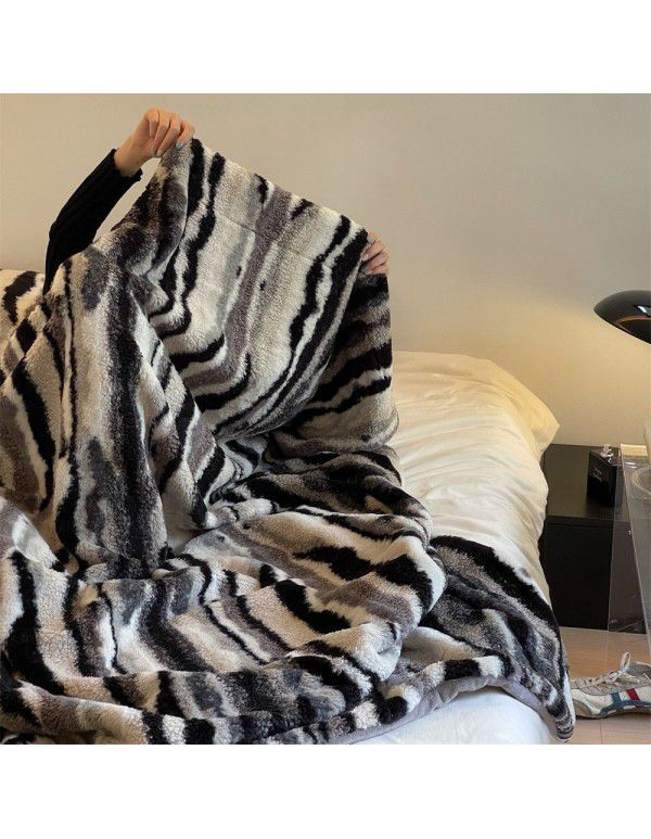 Modern simple and luxurious tie dyed zebra rabbit hair sheep curly wool Magirami blended blanket nap blanket sofa blanket