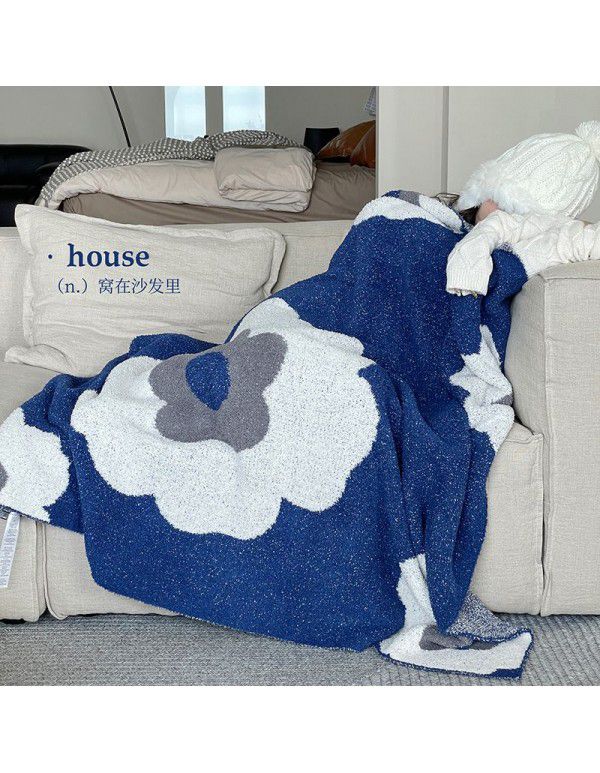 Cute flower half velvet knitting multi-functional blanket ins Nordic soft blanket Office nap blanket