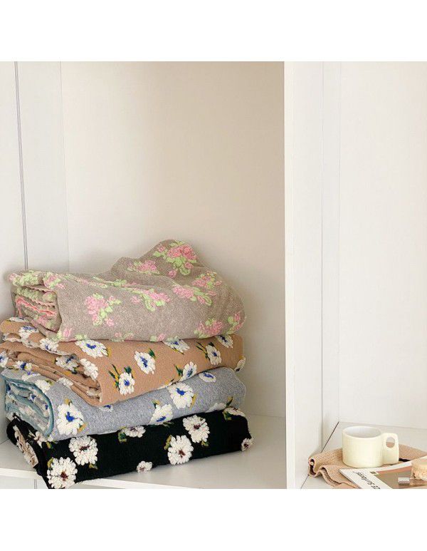French Romantic Beanstalk Vintage Wool Blanket Floral Blanket Girls' Office Napping Blanket Autumn and Winter Warm