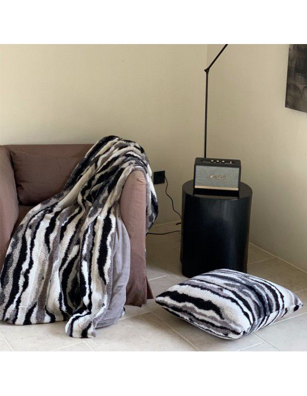 Modern simple and luxurious tie dyed zebra rabbit hair sheep curly wool Magirami blended blanket nap blanket sofa blanket